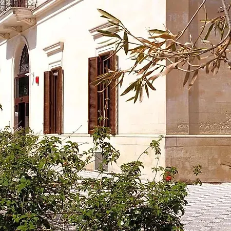 Lobby Collective - Lecce Szálloda Merine